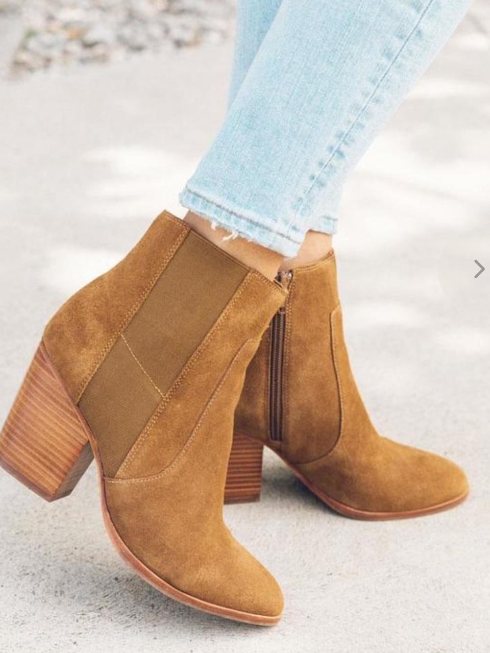 NWOT Soludos | Emma Stacked Heel Bootie in chestnut suede Size 9.5